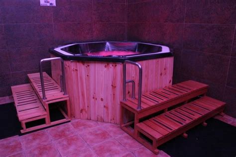 gay sauna in madrid|Madrid Gay Guide – Hotels, Gay Bars, Saunas & Parties